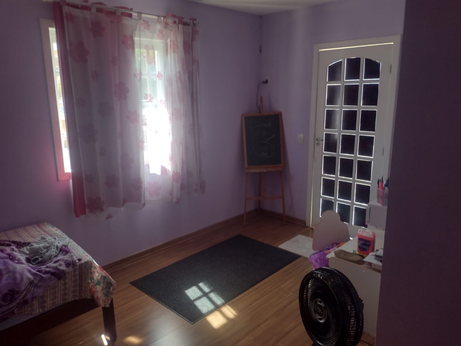 Imagem Casa de Condomínio com 3 Quartos à Venda ou Locação, 160 m² em Campo Grande - Rio de Janeiro Imagem Casa de Condomínio com 3 Quartos à Venda ou Locação, 160 m² em Campo Grande - Rio de Janeiro