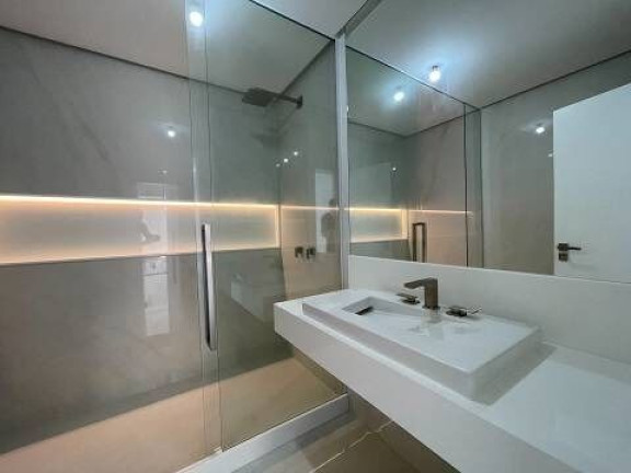 Imagem Casa de Condomínio com 5 Quartos à Venda, 1.100 m² em Barra da Tijuca - Rio de Janeiro Imagem Casa de Condomínio com 5 Quartos à Venda, 1.100 m² em Barra da Tijuca - Rio de Janeiro