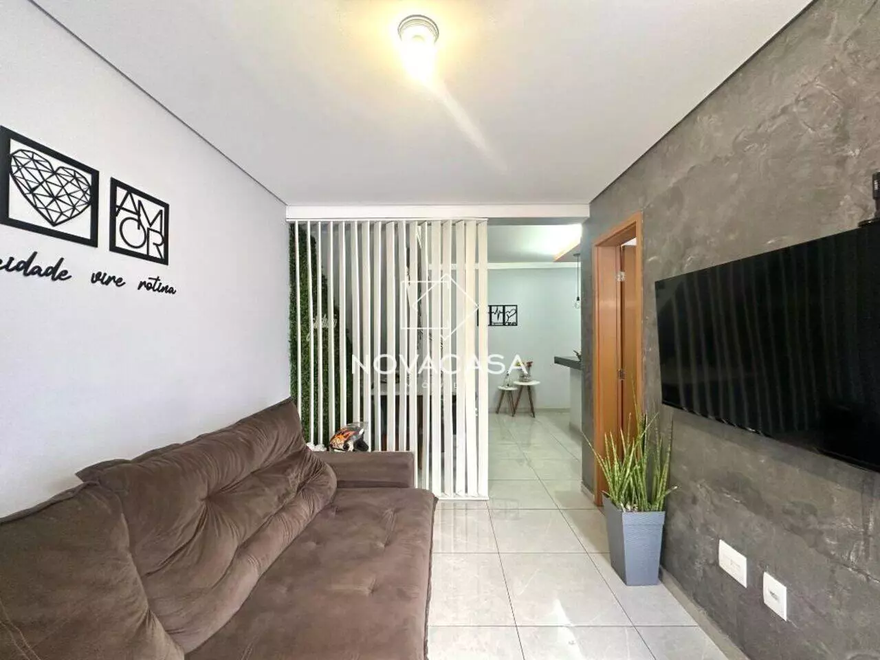 Imagem Casa com 2 Quartos à Venda, 70 m² em Santa Mônica - Belo Horizonte Imagem Casa com 2 Quartos à Venda, 70 m² em Santa Mônica - Belo Horizonte
