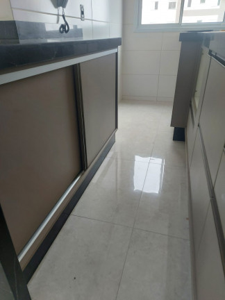 Imagem Apartamento com 2 Quartos à Venda, 52 m² em Centro - Poá