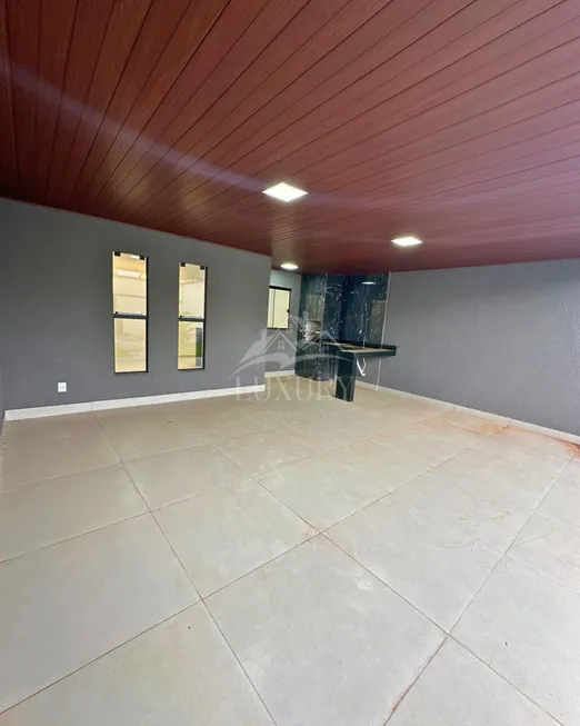 Imagem Casa com 2 Quartos à Venda, 100 m²em Setor Monte Azul - Senador Canedo