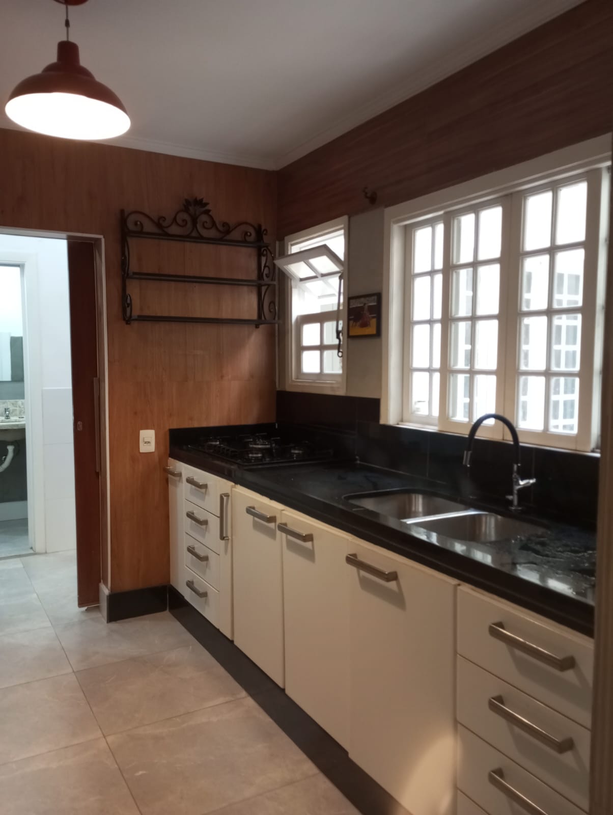 Imagem Sobrado com 3 Quartos para Alugar, 135 m²em Indianópolis - São Paulo