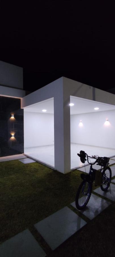 Imagem Casa de Condomínio com 3 Quartos à Venda, 250 m²em Nova Vitória - Santarém