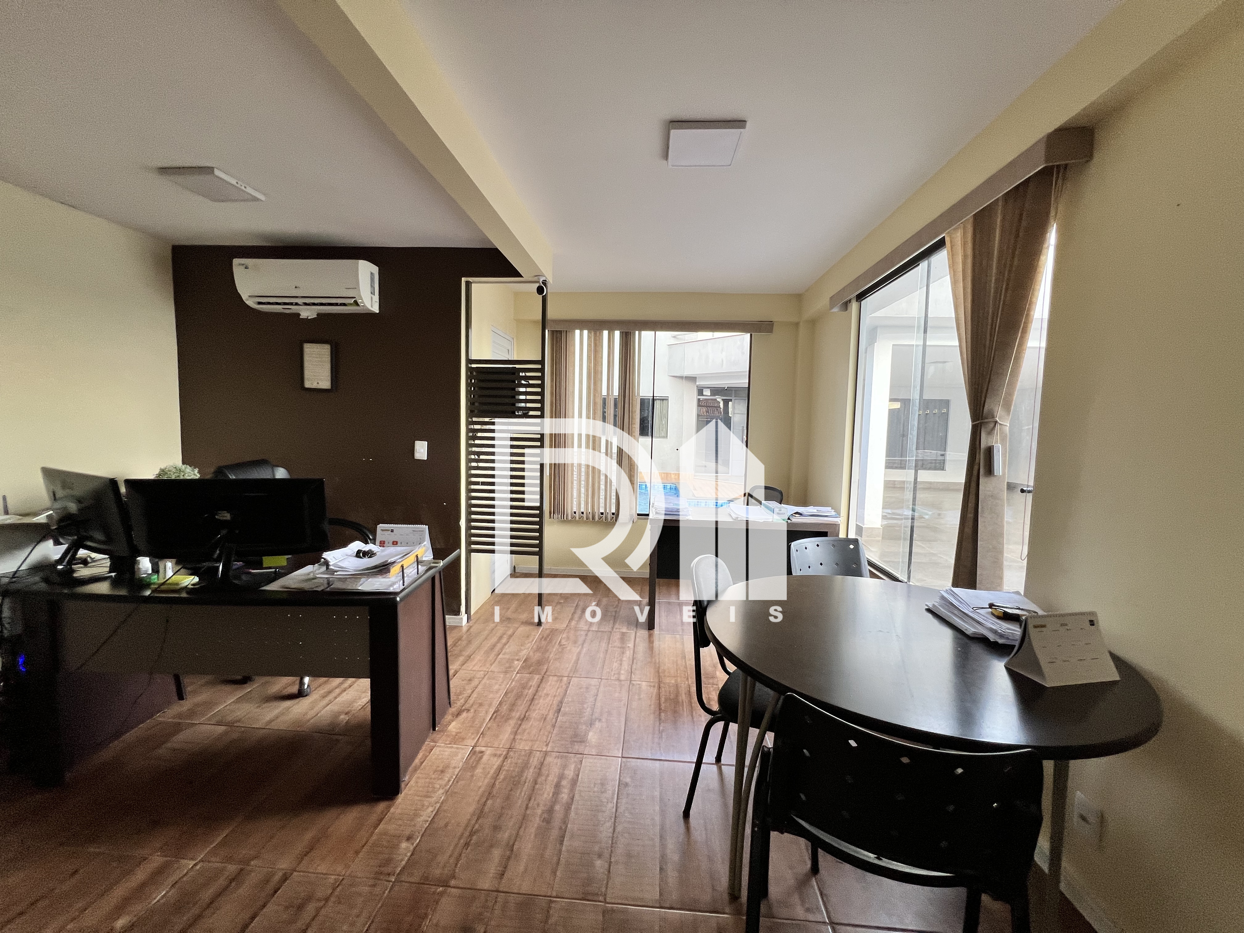 Imagem Casa com 4 Quartos à Venda, 400 m² em Setor Habitacional Vicente Pires - Brasília