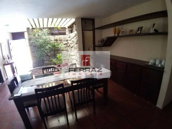 Imagem Casa com 3 Quartos à Venda ou Locação, 320 m² em Candelária - Natal