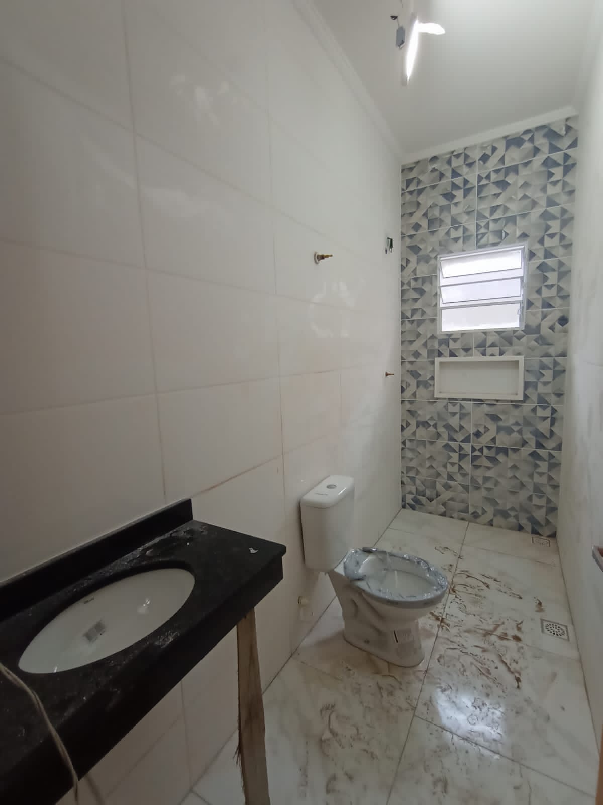 Imagem Casa com 2 Quartos à Venda, 83 m²em Vila Seabra - Mongaguá