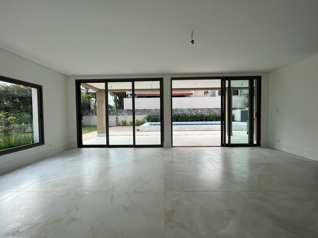 Imagem Casa com 4 Quartos à Venda, 500 m²em Alphaville Residencial Dois - Barueri