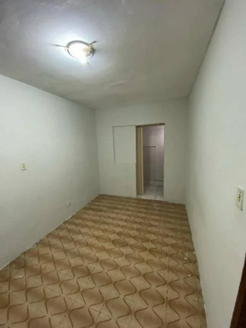 Imagem Casa com 2 Quartos para Alugar, 100 m²em Vila Makenzi - Jandira