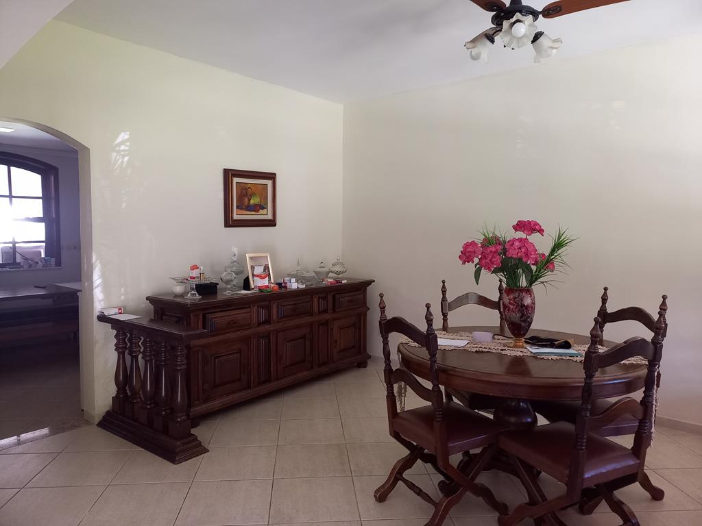 Imagem Casa com 4 Quartos à Venda, 400 m²em Itaipu - Niterói