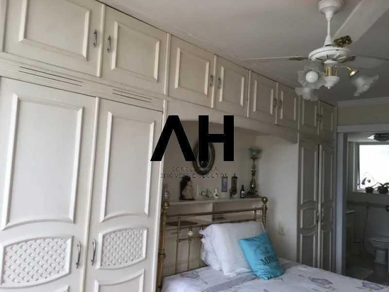 Imagem Apartamento com 4 Quartos à Venda, 166 m²em Icaraí - Niterói Imagem Apartamento com 4 Quartos à Venda, 166 m²em Icaraí - Niterói