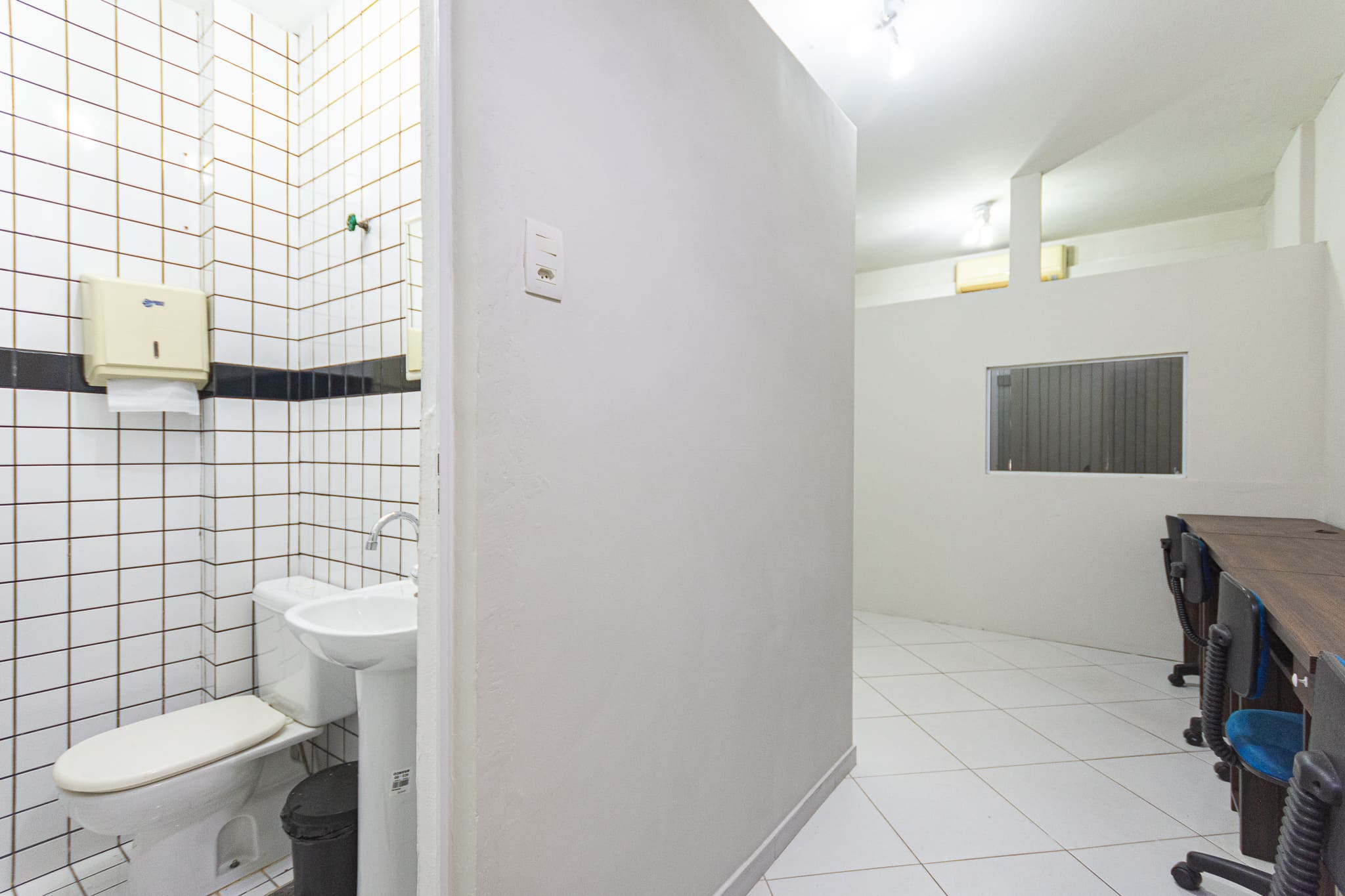 Imagem Sala Comercial à Venda, 21 m²em Centro - Rio de Janeiro Imagem Sala Comercial à Venda, 21 m²em Centro - Rio de Janeiro