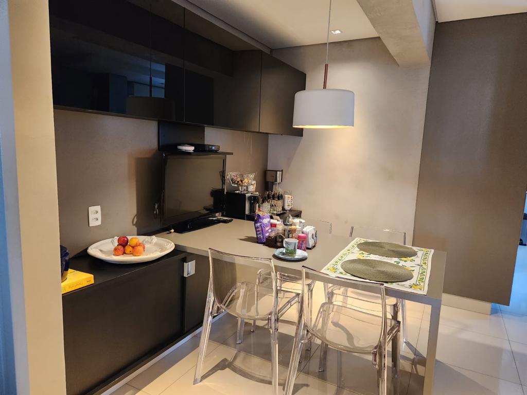 Imagem Apartamento com 3 Quartos à Venda, 202 m²em Água Branca - São Paulo