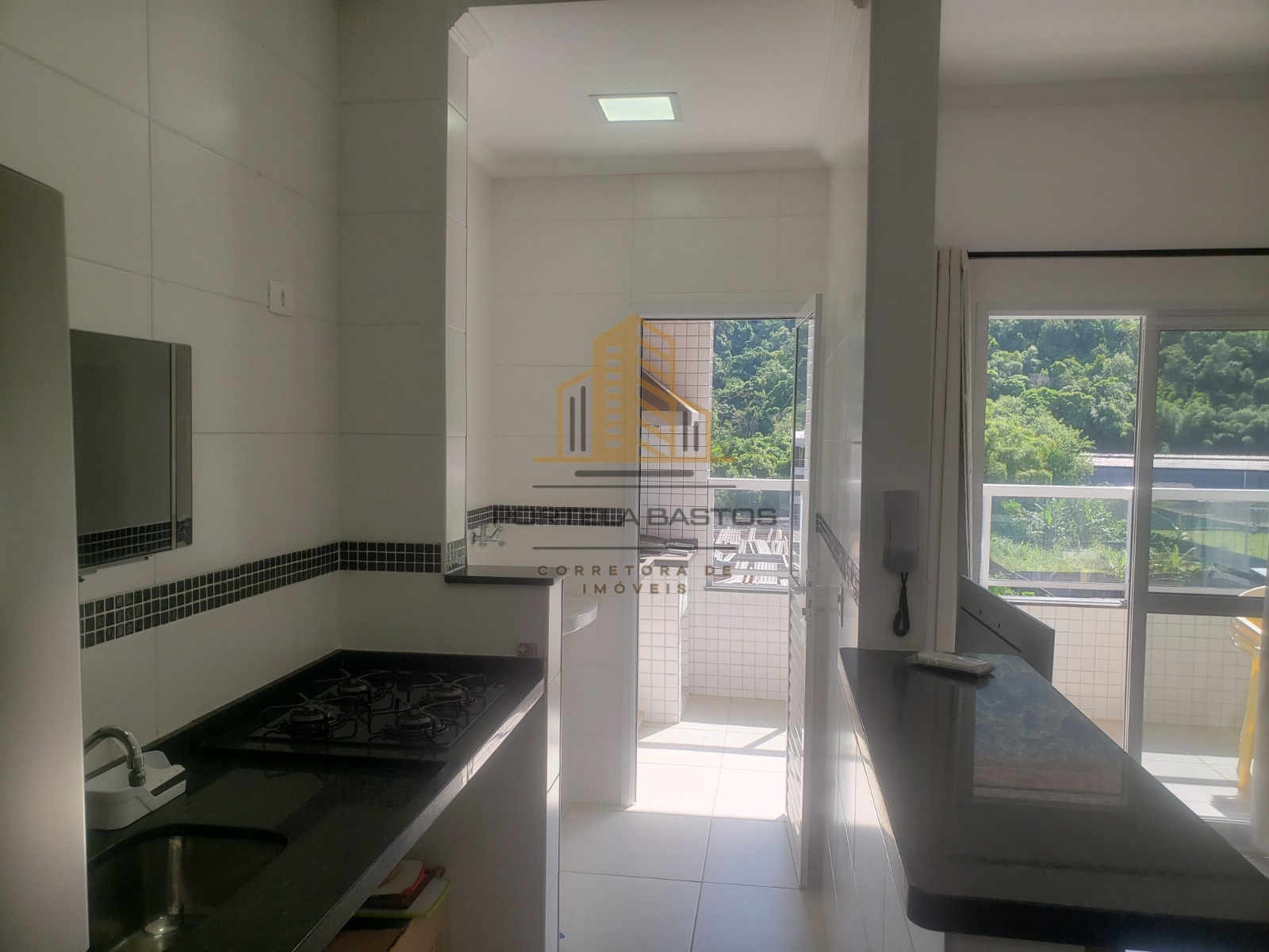 Imagem Apartamento com 2 Quartos à Venda, 56 m²em Toninhas - Ubatuba