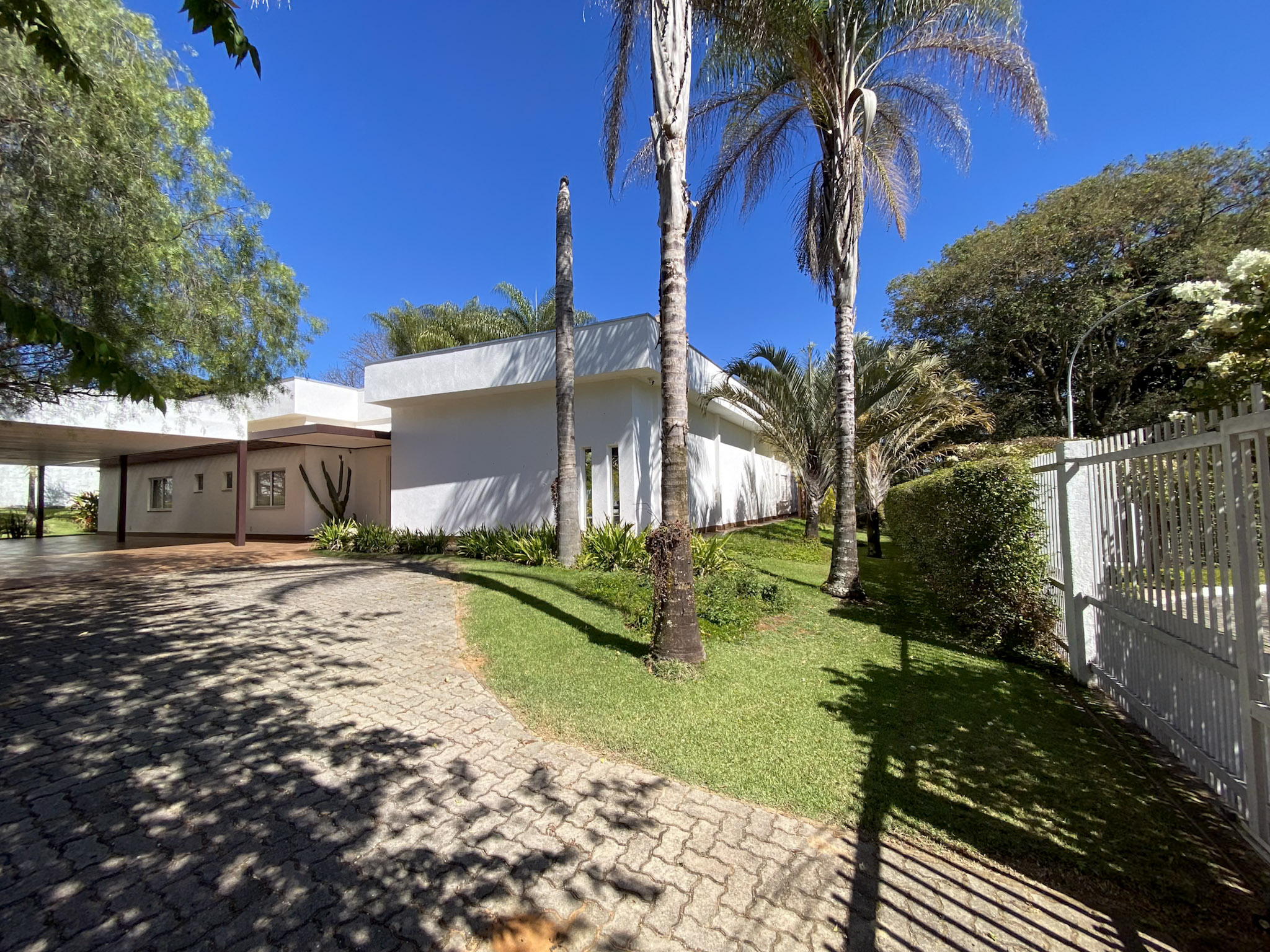 Imagem Casa de Condomínio com 4 Quartos à Venda ou Locação, 510 m²em Park Way - Brasília Imagem Casa de Condomínio com 4 Quartos à Venda ou Locação, 510 m²em Park Way - Brasília
