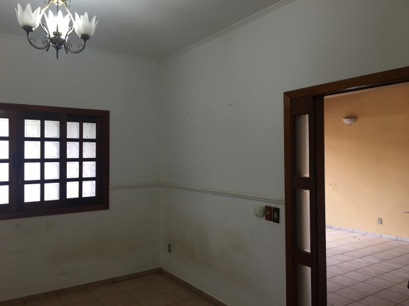 Imagem Casa com 3 Quartos à Venda, 180 m² em Jardim América - Bauru Imagem Casa com 3 Quartos à Venda, 180 m² em Jardim América - Bauru