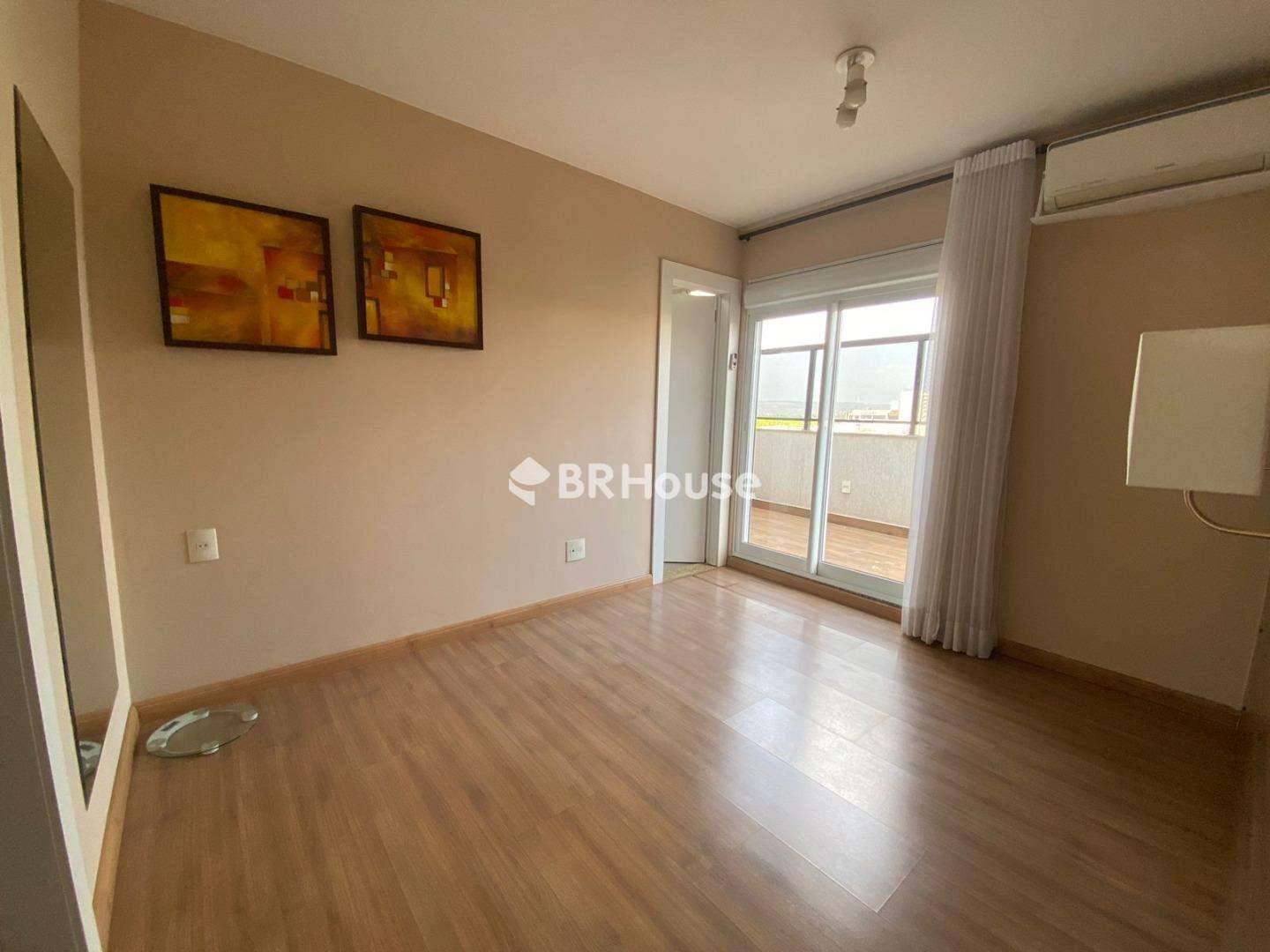 Imagem Cobertura com 3 Quartos à Venda, 222 m² em Asa Norte - Brasília