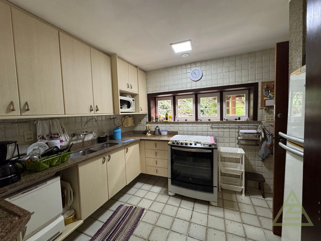 Imagem Casa de Condomínio com 4 Quartos à Venda, 273 m² em Cuiabá - Petrópolis Imagem Casa de Condomínio com 4 Quartos à Venda, 273 m² em Cuiabá - Petrópolis