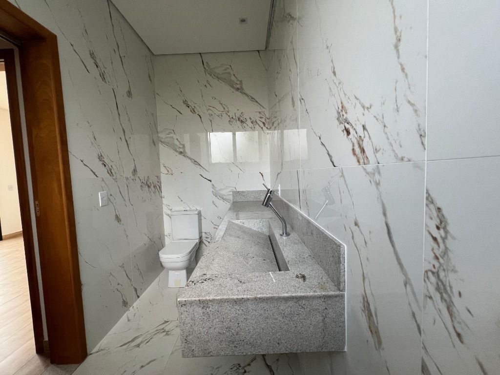 Imagem Casa de Condomínio com 4 Quartos à Venda, 260 m² em Várzea - Lagoa Santa
