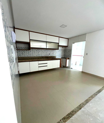 Imagem Casa de Condomínio com 3 Quartos à Venda ou Locação, 175 m²em Buraquinho - Lauro de Freitas Imagem Casa de Condomínio com 3 Quartos à Venda ou Locação, 175 m²em Buraquinho - Lauro de Freitas