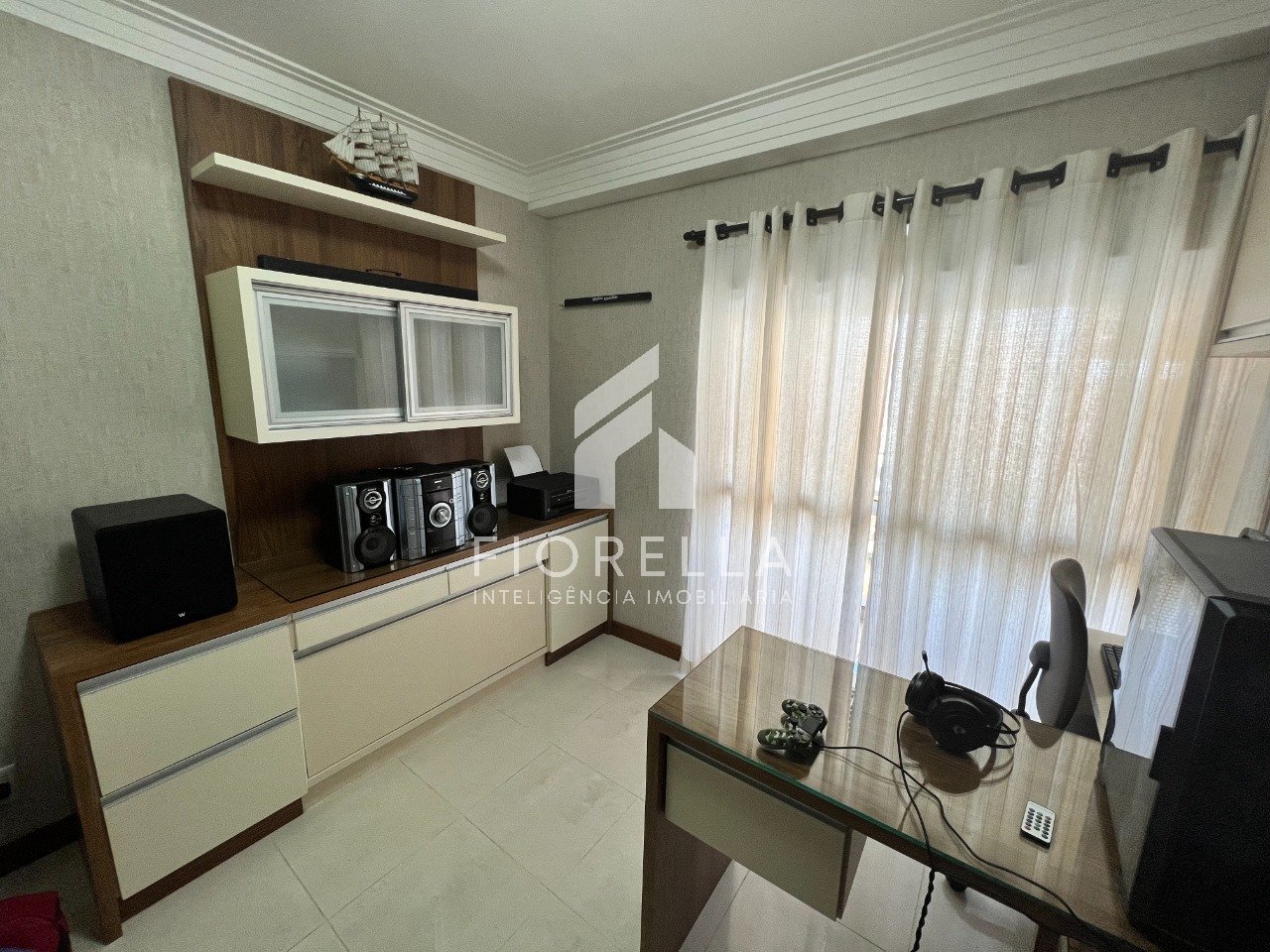 Imagem Apartamento com 4 Quartos à Venda, 149 m²em Campinas - São José