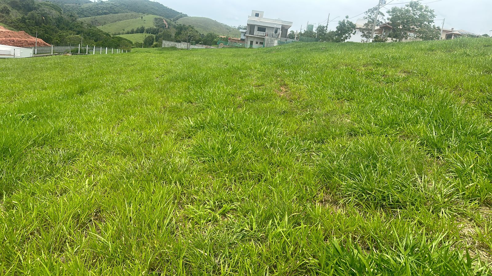 Imagem Terreno em Condomínio à Venda, 1 m²em RESERVA FAZENDA SÃO FRANCISCO - Jambeiro Imagem Terreno em Condomínio à Venda, 1 m²em RESERVA FAZENDA SÃO FRANCISCO - Jambeiro