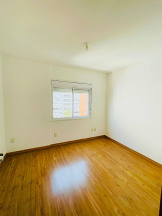 Imagem Apartamento com 2 Quartos à Venda, 87 m² em Passo da Areia - Porto Alegre