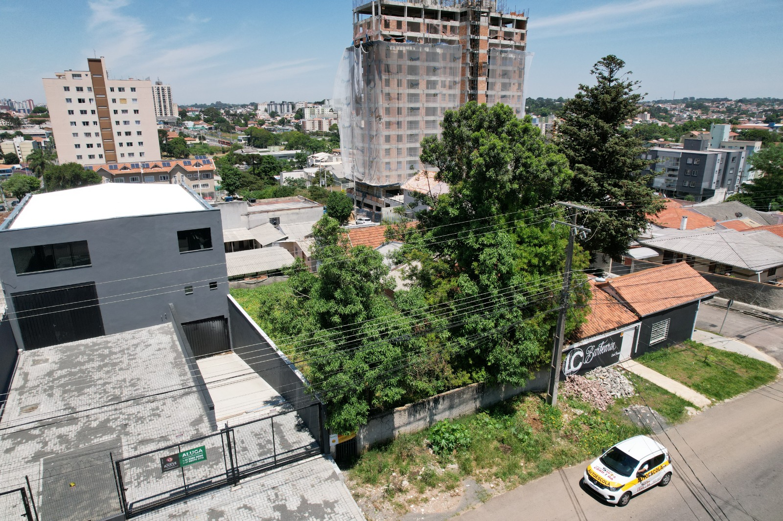 Imagem Terreno à Venda, 384 m² em Tingui - Curitiba Imagem Terreno à Venda, 384 m² em Tingui - Curitiba