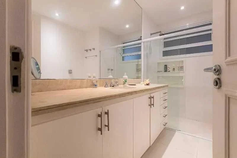 Imagem Apartamento com 4 Quartos à Venda, 525 m²em São Francisco - Niterói Imagem Apartamento com 4 Quartos à Venda, 525 m²em São Francisco - Niterói