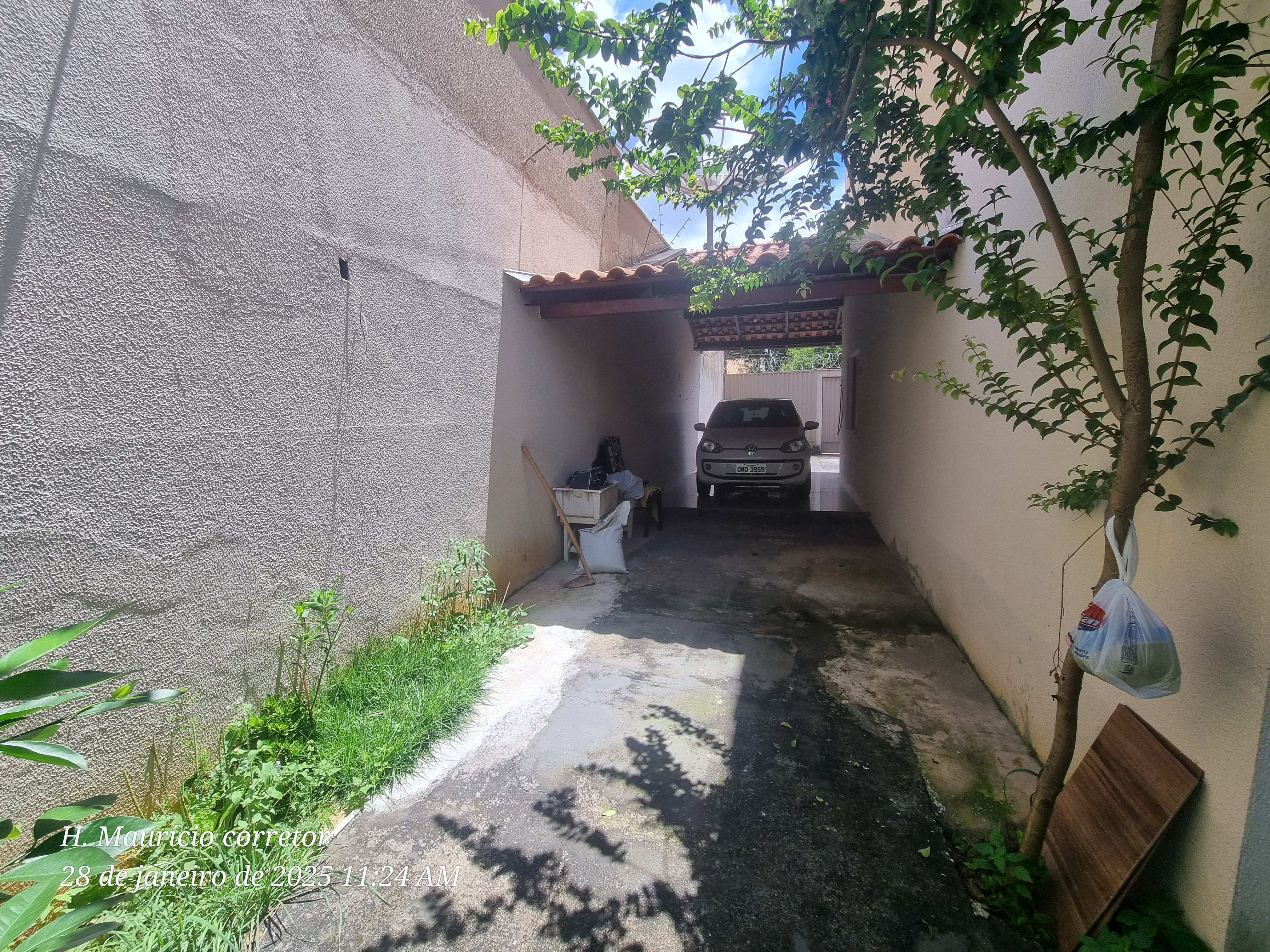 Imagem Sobrado com 4 Quartos à Venda, 143 m² em Setor Jaó - Goiânia