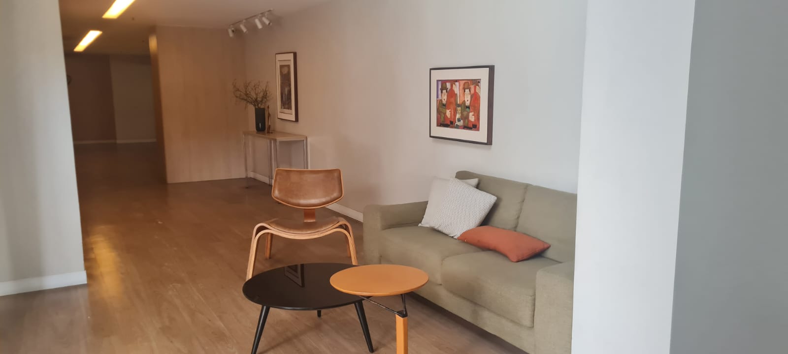 Imagem Apartamento com 2 Quartos à Venda, 72 m²em Praia de Iracema - Fortaleza