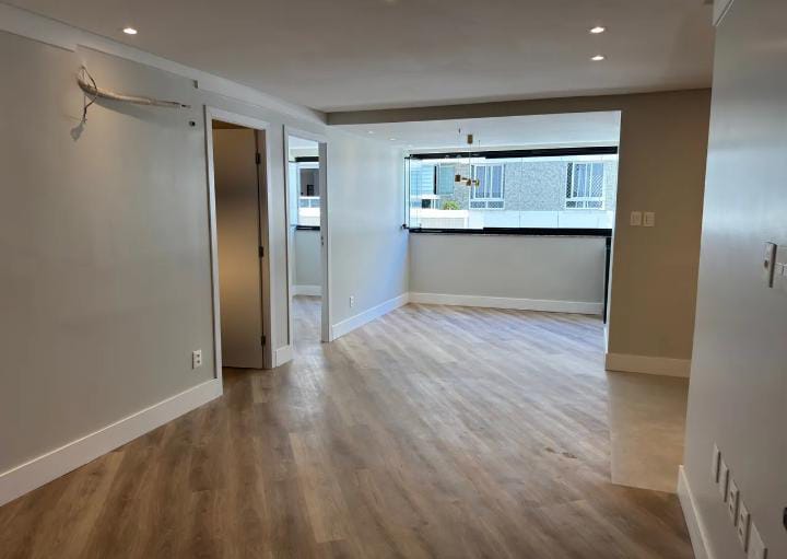 Imagem Apartamento com 2 Quartos à Venda, 68 m² em Alphaville I - Salvador