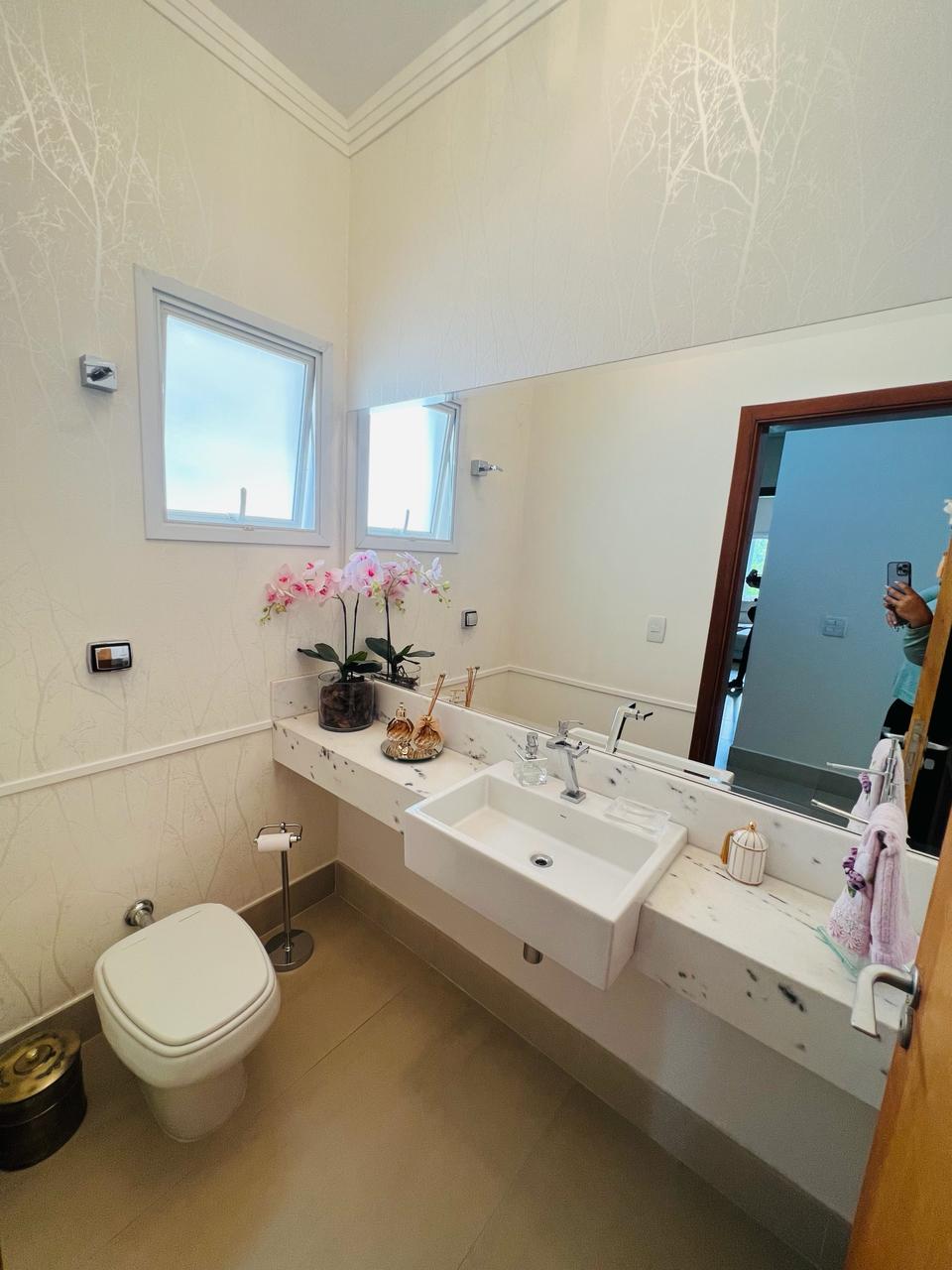 Imagem Casa de Condomínio com 4 Quartos à Venda, 278 m²em Swiss Park - Campinas