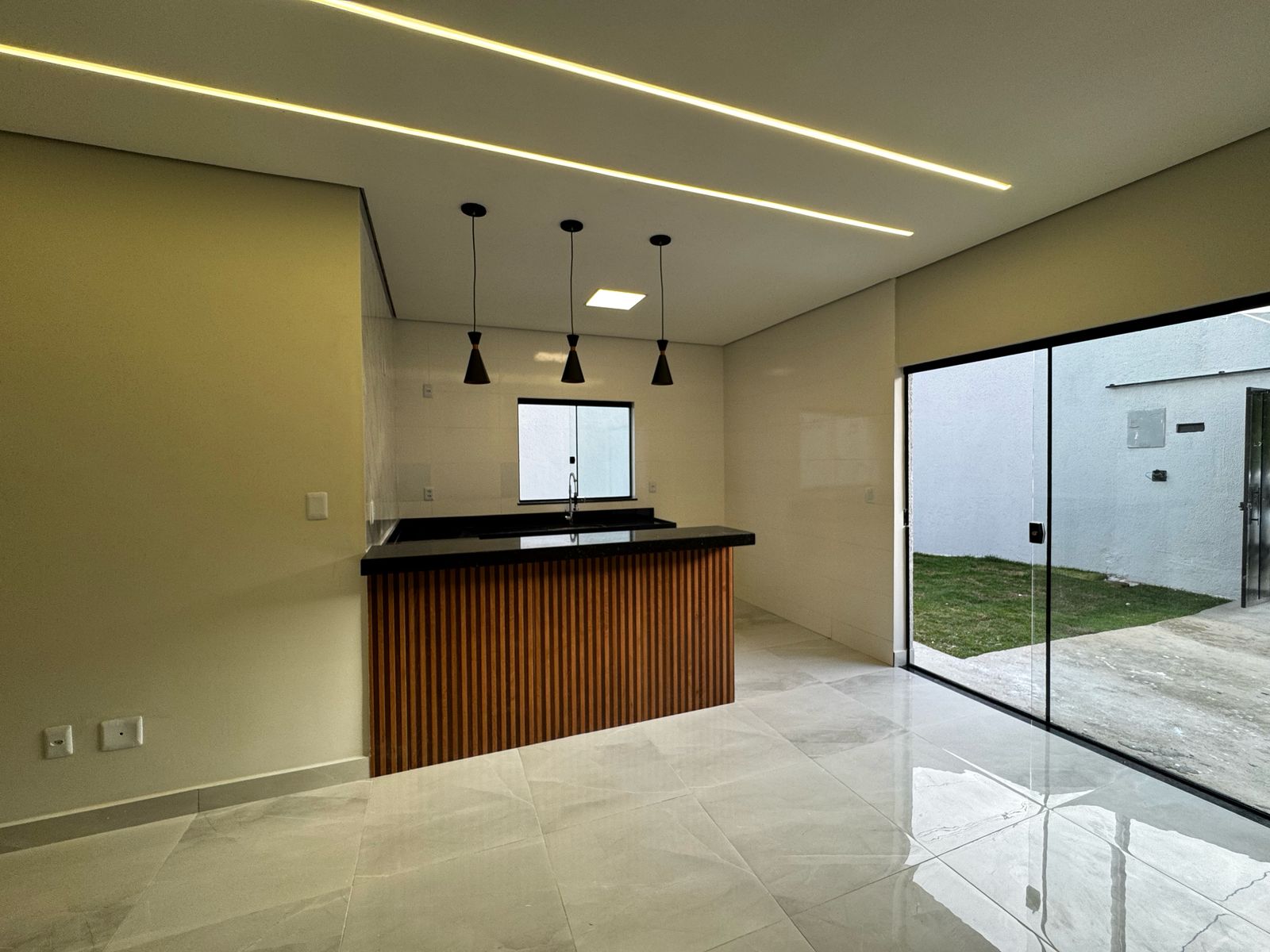 Imagem Casa com 3 Quartos à Venda, 89 m² em Novo Centro - Santa Luzia Imagem Casa com 3 Quartos à Venda, 89 m² em Novo Centro - Santa Luzia