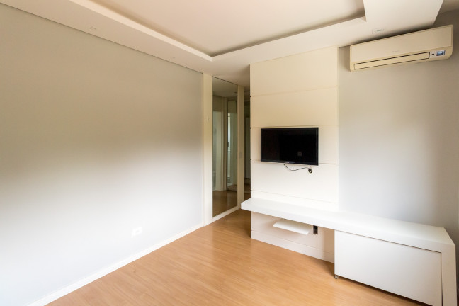 Imagem Apartamento com 3 Quartos à Venda, 125 m² em Hugo Lange - Curitiba