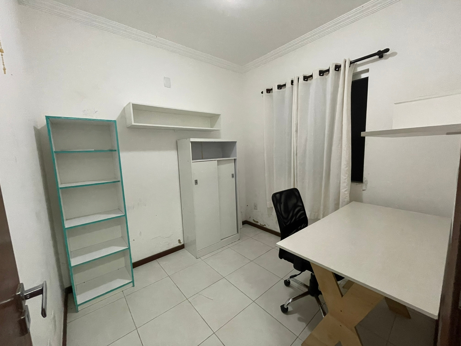 Imagem Casa com 4 Quartos para Alugar, 140 m² em Ipitanga - Lauro de Freitas Imagem Casa com 4 Quartos para Alugar, 140 m² em Ipitanga - Lauro de Freitas