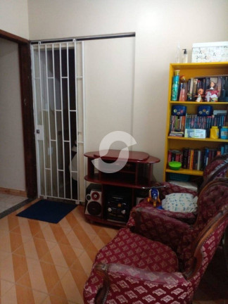 Imagem Casa com 4 Quartos à Venda,  em São Domingos - Niterói