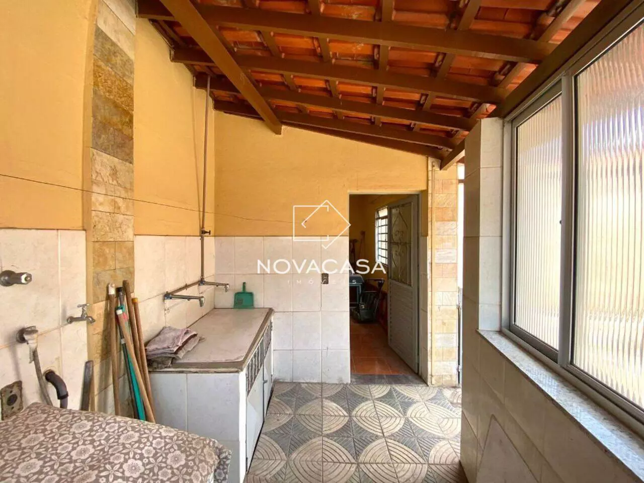 Imagem Casa com 3 Quartos à Venda, 147 m² em Heliópolis - Belo Horizonte