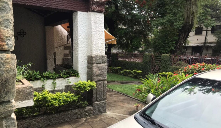 Imagem Casa com 3 Quartos à Venda, 280 m² em Grajaú - Rio de Janeiro