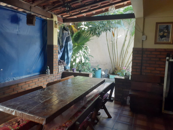 Imagem Casa com 4 Quartos à Venda, 150 m²em Trindade - São Gonçalo Imagem Casa com 4 Quartos à Venda, 150 m²em Trindade - São Gonçalo