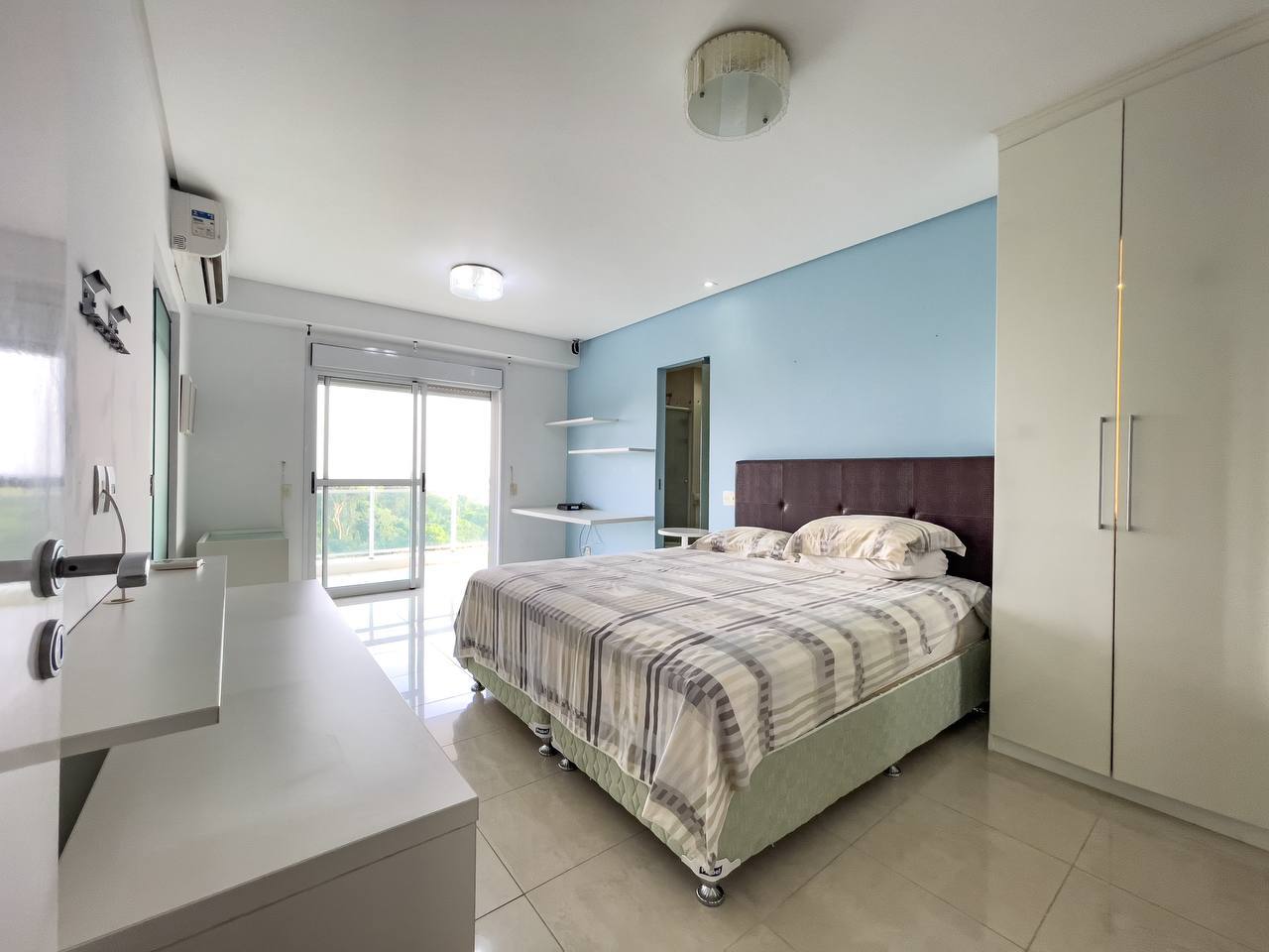 Imagem Apartamento com 4 Quartos para Alugar, 520 m²em Ponta Negra - Manaus Imagem Apartamento com 4 Quartos para Alugar, 520 m²em Ponta Negra - Manaus