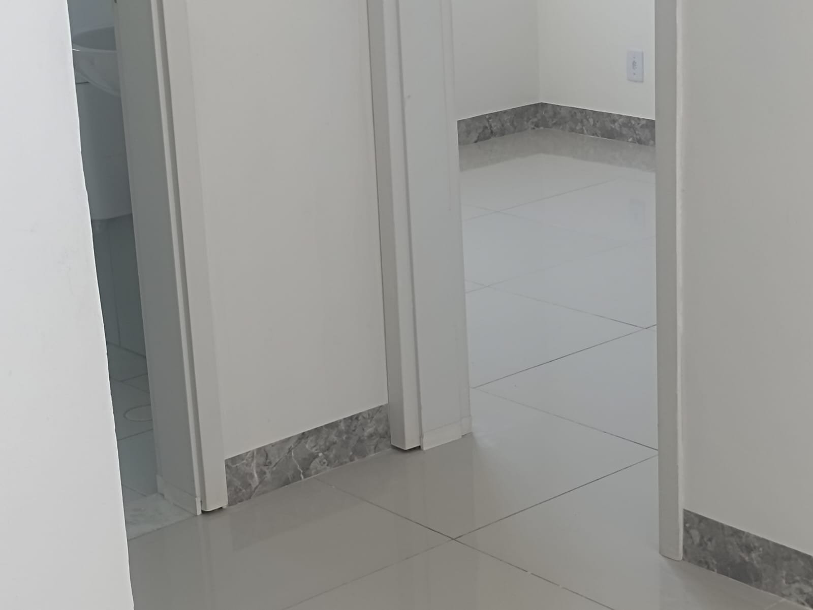 Imagem Apartamento com 2 Quartos para Alugar, 42 m² em Boa União (Abrantes) - Camaçari Imagem Apartamento com 2 Quartos para Alugar, 42 m² em Boa União (Abrantes) - Camaçari