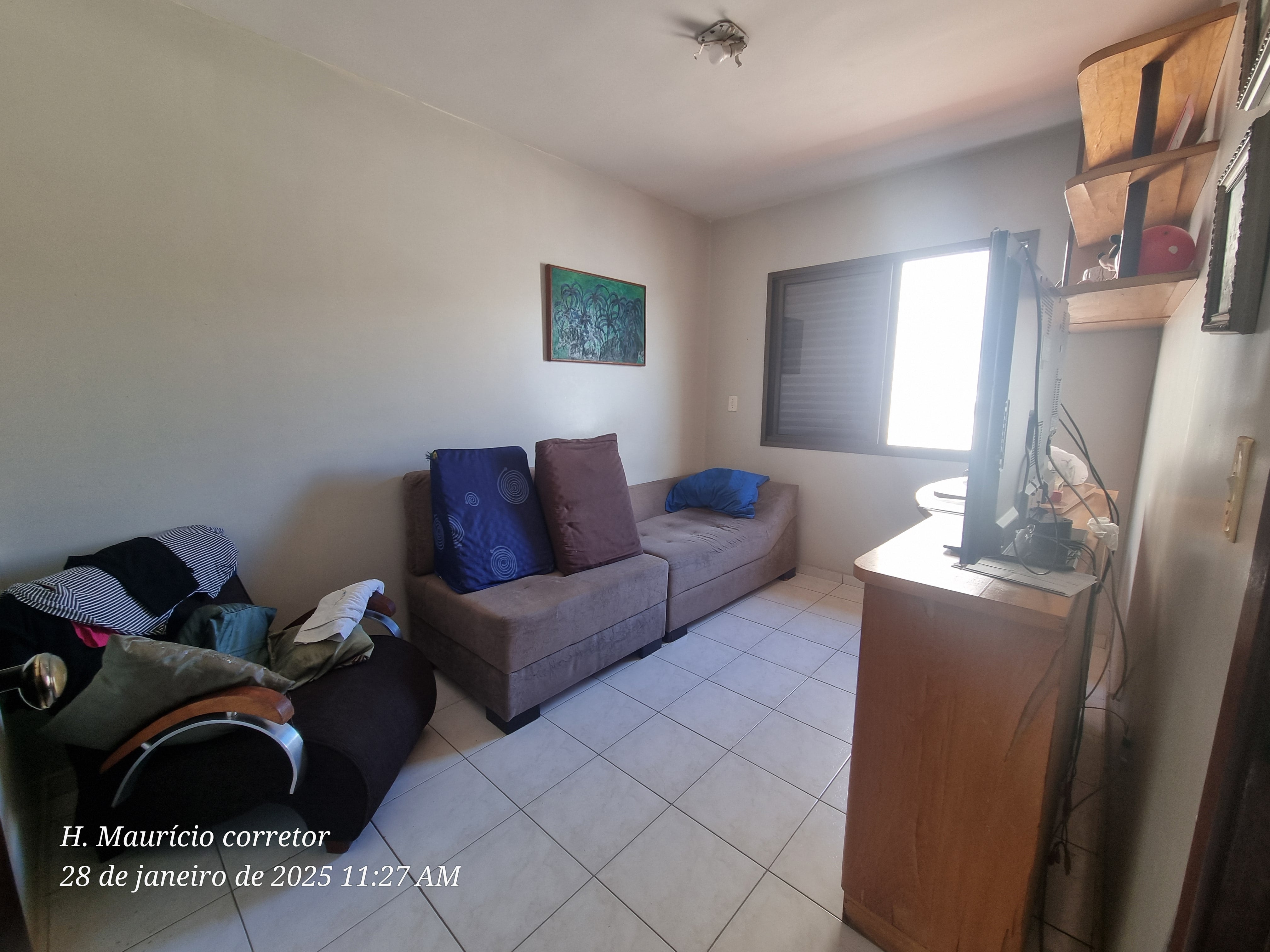 Imagem Sobrado com 4 Quartos à Venda, 143 m² em Setor Jaó - Goiânia
