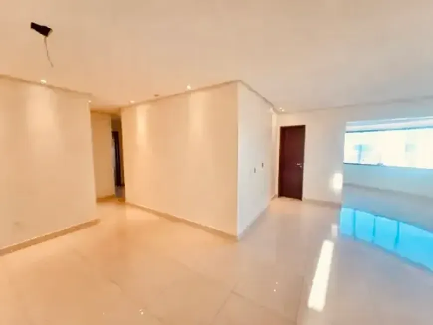 Imagem Apartamento com 3 Quartos à Venda, 117 m² em Lagoa Nova - Natal Imagem Apartamento com 3 Quartos à Venda, 117 m² em Lagoa Nova - Natal