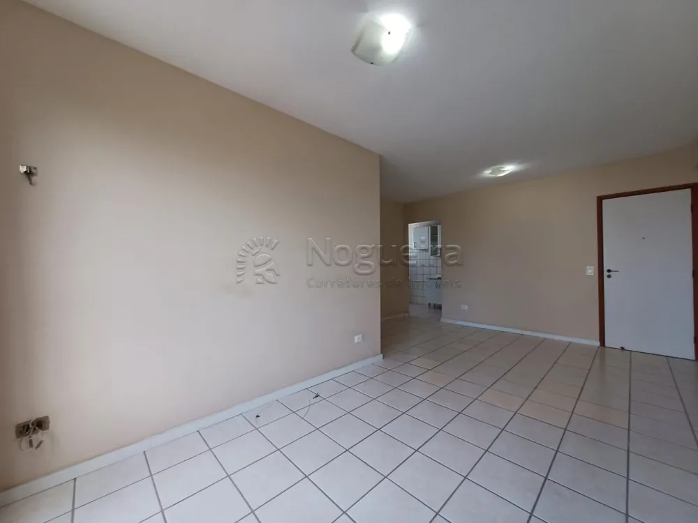 Imagem Apartamento com 2 Quartos à Venda, 61 m²em Espinheiro - Recife