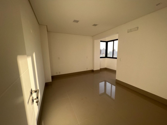 Imagem Apartamento com 4 Quartos à Venda, 259 m² em Royal Park - Campo Grande