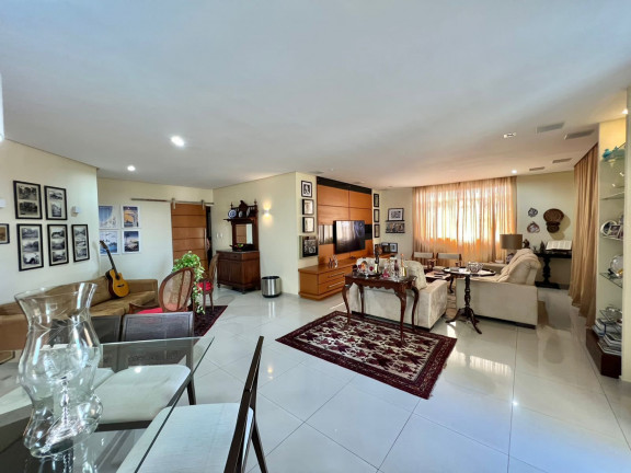 Imagem Apartamento com 3 Quartos à Venda, 240 m² em Nazaré - Belém