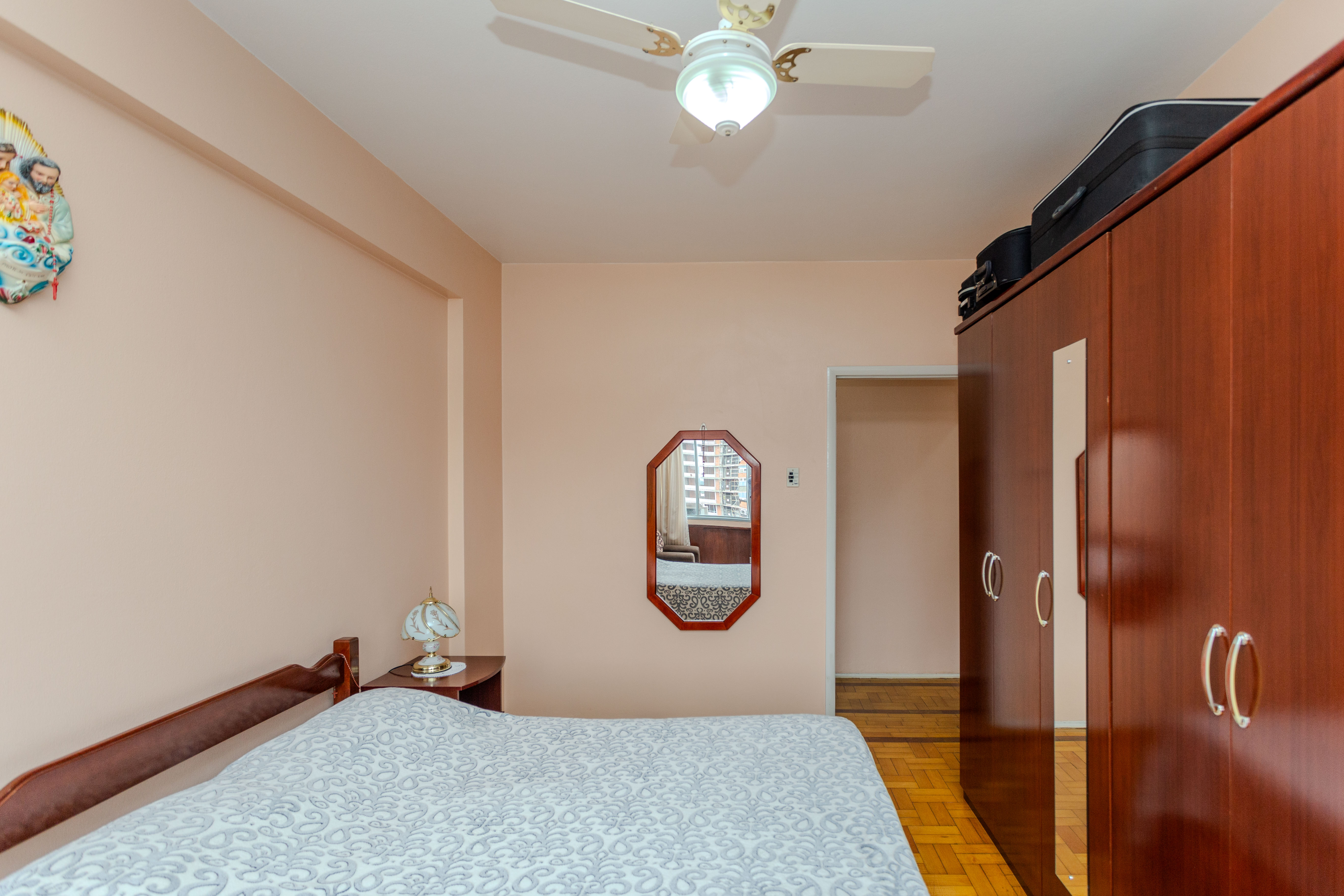 Imagem Apartamento com 2 Quartos à Venda, Locação ou Temporada, 80 m² em Centro - Santa Maria Imagem Apartamento com 2 Quartos à Venda, Locação ou Temporada, 80 m² em Centro - Santa Maria