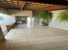 Imagem Casa com 4 Quartos à Venda, 272 m²em Presidente Roosevelt - Uberlândia