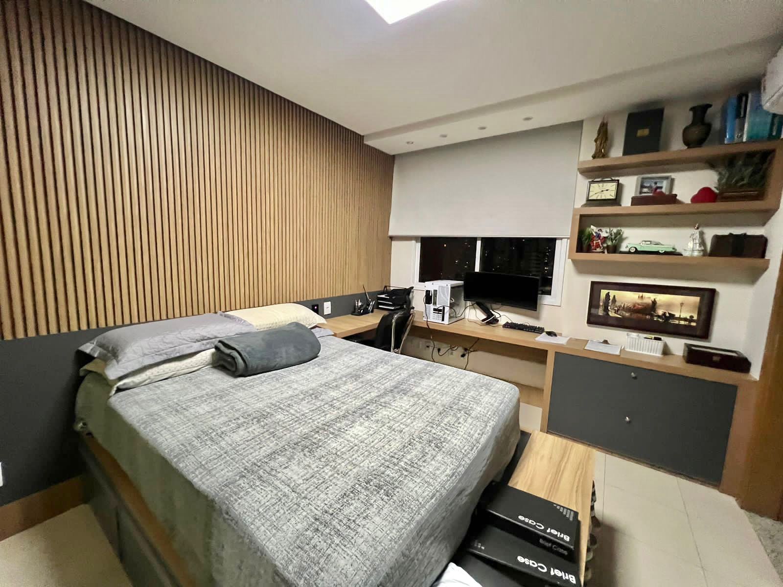 Imagem Apartamento com 4 Quartos à Venda, 197 m²em Umarizal - Belém