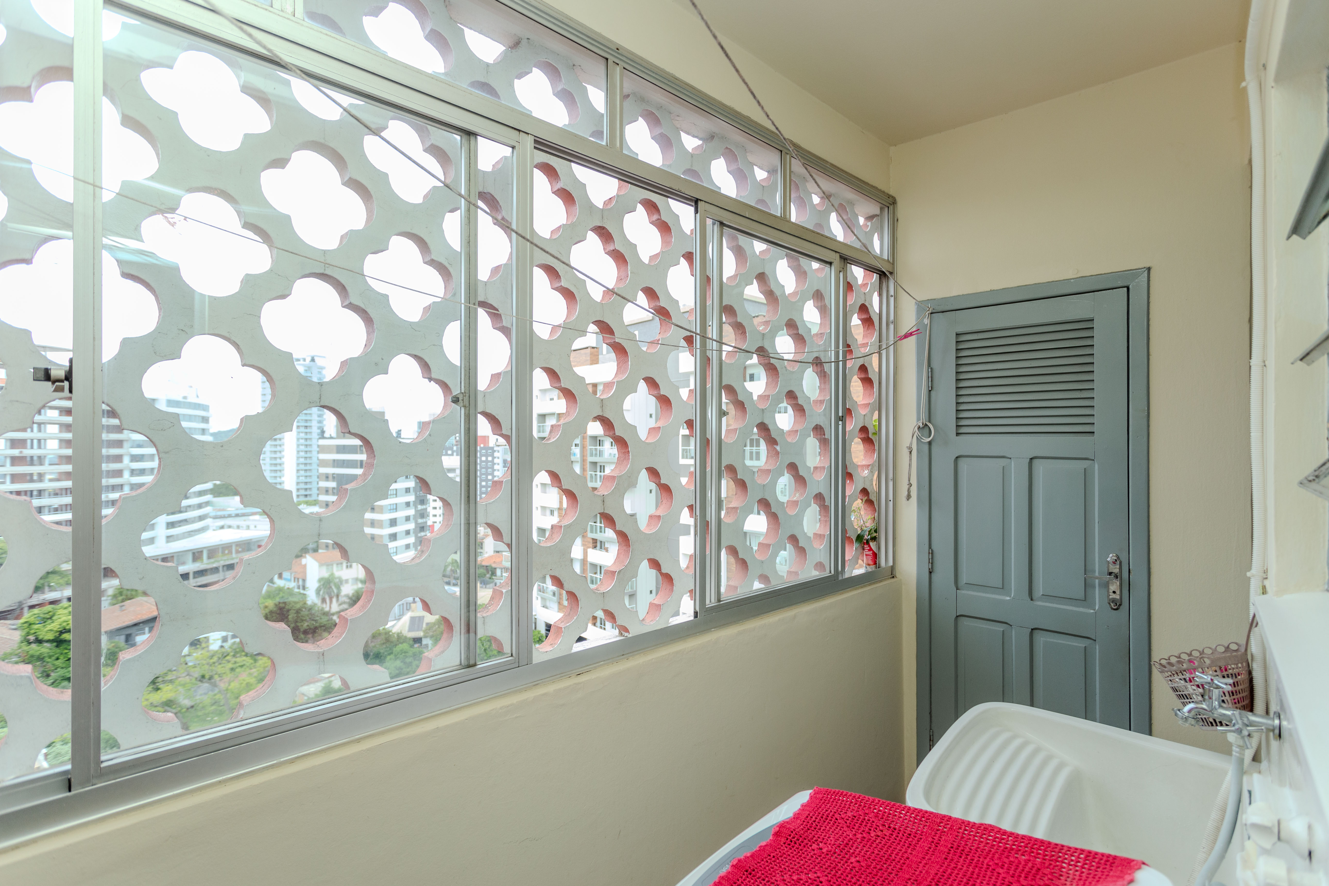 Imagem Apartamento com 2 Quartos à Venda, Locação ou Temporada, 80 m² em Centro - Santa Maria Imagem Apartamento com 2 Quartos à Venda, Locação ou Temporada, 80 m² em Centro - Santa Maria